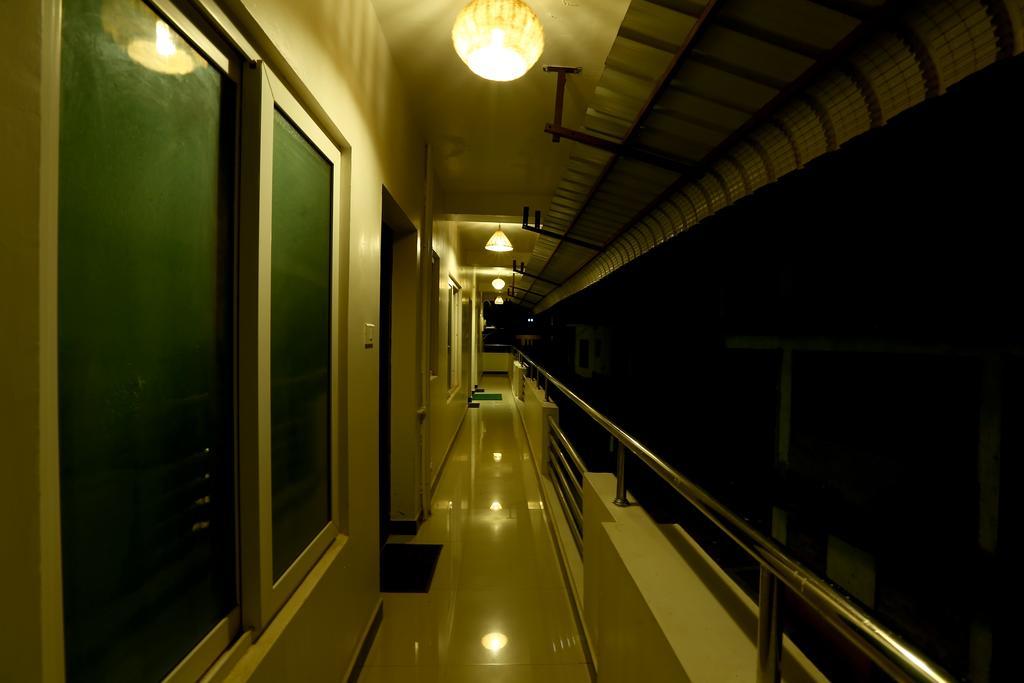 Hotel Al Woodlands Residency Udagamandalam Exterior foto